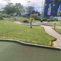 Miniature Golf at Eisenhower Park - It me standing at one of the cources
