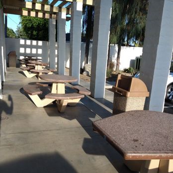 In-N-Out Burger - Some outdoor seating - Burgers Near Me - Placentia, California In-N-Out Burger - Some outdoor seating - Burgers Near Me - Placentia, California
