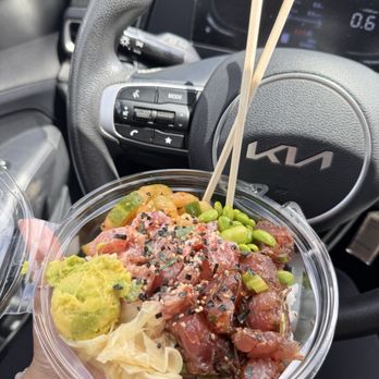 The Fish Express - bowl - Hawaiian Near Me - Lihue, Hawaii The Fish Express - bowl - Hawaiian Near Me - Lihue, Hawaii