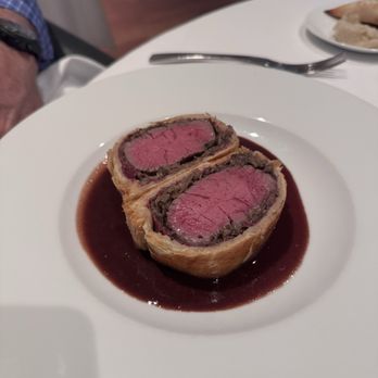 Maison Blanche - Beef Wellington - French Near Me - Longboat Key, Florida