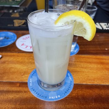 The Workman's Friend - Gin Fizz (not on the menu) - Irish Pub Near Me - Charlotte, North Carolina