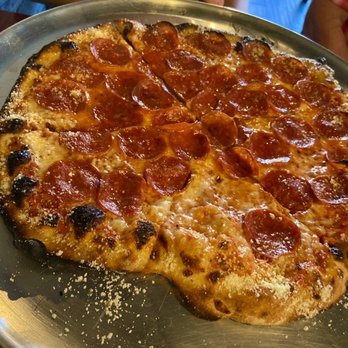 Captain’s Ön Main - Pizza Near Me - Brighton, Michigan