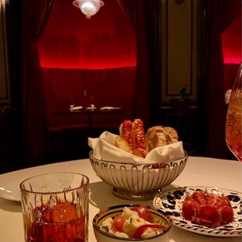 Carbone - Negroni & Complimentary Appetizers - Italian Near Me - Las Vegas, Nevada
