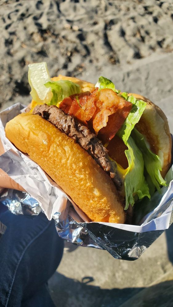 EATERY & ICE CREAM Updated June 2024 300 Admiral Way, Edmonds