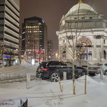 Graylynn - View from outside - Cocktail Bars Near Me - Buffalo, New York