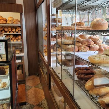 CAPUTO&rsquo;S BAKE SHOP - Updated January 2025 - 102 Photos &amp; 155 