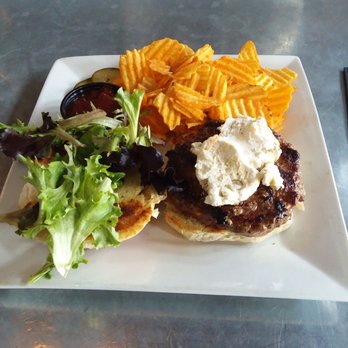 Spring House Brewing Company - Cabalar burger - Breweries Near Me - Lancaster, Pennsylvania