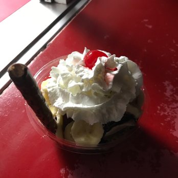 Bruster's Real Ice Cream - Banana split - Ice Cream & Frozen Yogurt Near Me - Cumming, Georgia