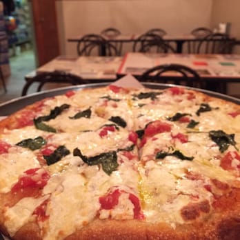 Garden Pizza - Margarita original pizza - Pizza Near Me - Fairview, New Jersey Garden Pizza - Margarita original pizza - Pizza Near Me - Fairview, New Jersey