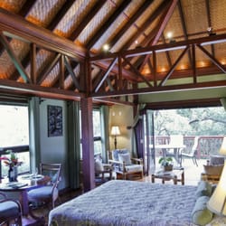 Kauai Garden Cottages - Open Balinese style, queen pillowtop bed, beautiful location