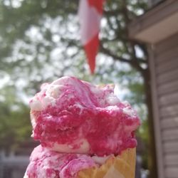 Maple Dairy Bar, aka The Pink Ice Cream Shop