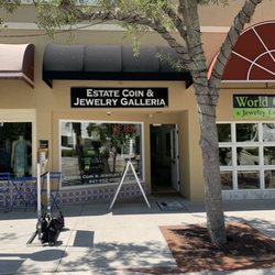 Estate Coin & Jewelry Galleria - The store view from Main Street