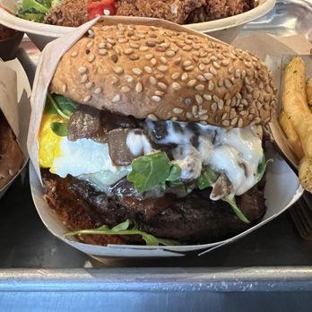 Gotts Roadside - 3/14/25 FYI. California Burger - Burgers Near Me - Napa, California Gotts Roadside - 3/14/25 FYI. California Burger - Burgers Near Me - Napa, California