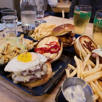 DryHop Brewers - demon burger, Buttermilk Fried Chicken Sandwich - Breweries Near Me - Chicago, Illinois DryHop Brewers - demon burger, Buttermilk Fried Chicken Sandwich - Breweries Near Me - Chicago, Illinois