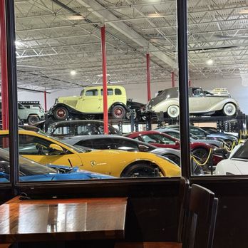 Derby Restaurant - View from the dining room - American Near Me - Dallas, Texas
