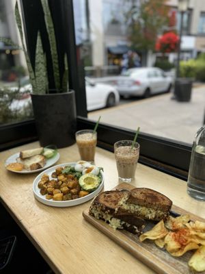 Mr West Cafe Bar by null