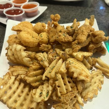 Gotti's - Fish and shrimp platter - Seafood Near Me - Houston, Texas Gotti's - Fish and shrimp platter - Seafood Near Me - Houston, Texas
