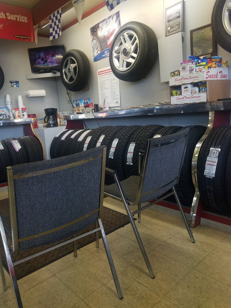 Sunny’s Auto Truck & Towing