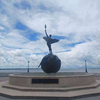 Memorial Park - Parks Near Me - Jacksonville, Florida