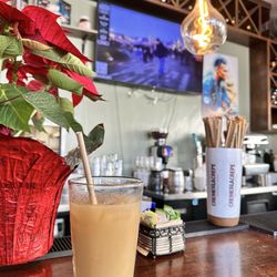 Creme De La Crepe - Long Beach - Latte