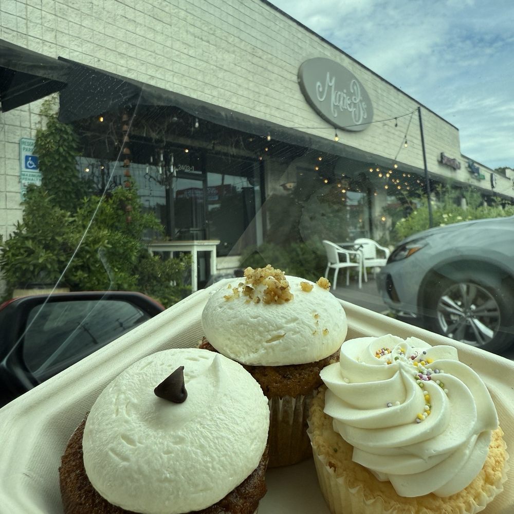 Maxie B's - Pumpkin Chocolate Chip Cupcake Vanilla Sprinkle Cupcake Carrot Cake Cupcake - Bakeries Near Me - Greensboro, North Carolina Maxie B's - Pumpkin Chocolate Chip Cupcake Vanilla Sprinkle Cupcake Carrot Cake Cupcake - Bakeries Near Me - Greensboro, North Carolina