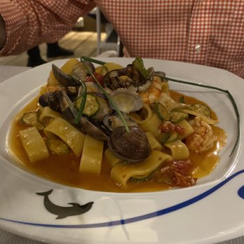Bagni Delfino - Seafood pasta - Seafood Near Me - Sorrento, NA Bagni Delfino - Seafood pasta - Seafood Near Me - Sorrento, NA
