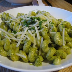 Pesto Cavatappi (without tomato or mushrooms)