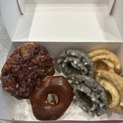 Best Donuts - Box full of goodness