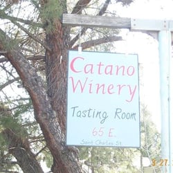 Catano Winery - You have to really look hard for the shingle!