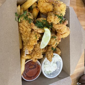 Mr.Shrimp Chicken & Seafood - Fried Shrimp and fish basket - Cajun/Creole Near Me - Pembroke Pines, Florida