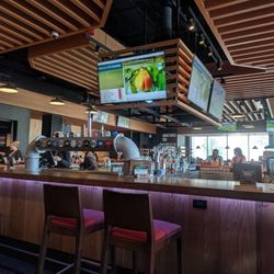 Plenty of fire space with very good drinks. Even though they're only 1 oz pours, the drinks are still very tasty.