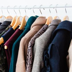 Jenny Bailey Styling and Image Consulting - Jenny Bailey Wardrobe Styling. Capsule Wardrobe for work and weekends.