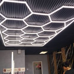 EyeCandy Waxing & Threading Brow Salon - Inside