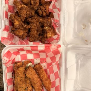 Bubba Grub - Dry rub wings and egg roll mozzarella sticks - Burgers Near Me - Nicholasville, Kentucky