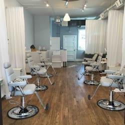 Glow Facial Bar interior