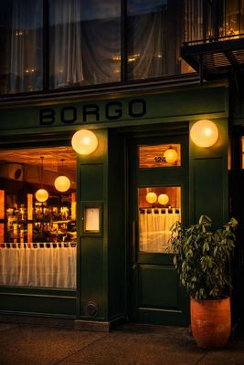 Borgo by null