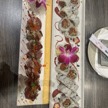 Senro Sushi - Shelby roll left, spicy tuna right - Japanese Near Me - San Ramon, California Senro Sushi - Shelby roll left, spicy tuna right - Japanese Near Me - San Ramon, California