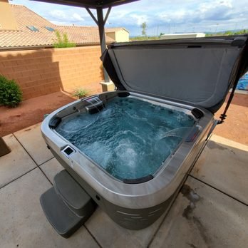Red Rock Spas - J500 Series Jacuzzi - Hot Tub & Pool Near Me - Mesquite, Nevada Red Rock Spas - J500 Series Jacuzzi - Hot Tub & Pool Near Me - Mesquite, Nevada