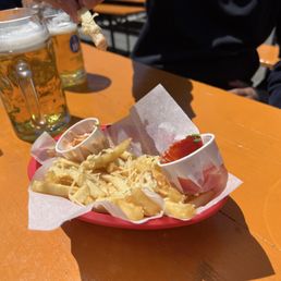 Garlic parm fries