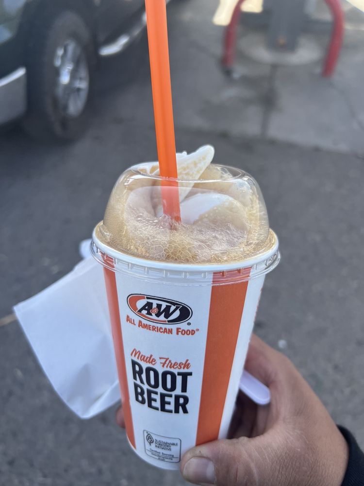 A&W Restaurant Logo