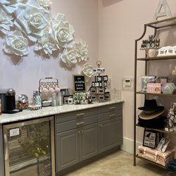 Apricot Lane Boutique - Drink bar
