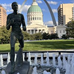 Kiener Plaza - The Olympic Runner, The Arch and the Old Courthouse