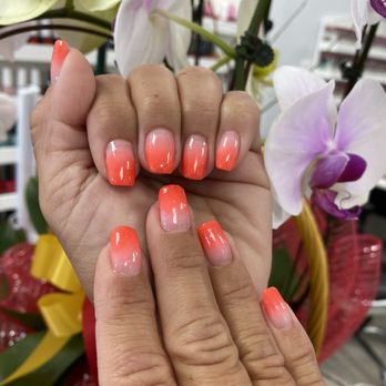 Bling Nails & Spa - Ombré, dipping powder, summer fun - Nail Salons Near Me - Orange, California Bling Nails & Spa - Ombré, dipping powder, summer fun - Nail Salons Near Me - Orange, California