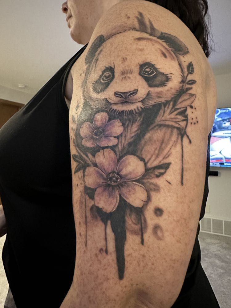 Fantasy Ink Tattoo Logo