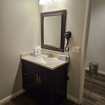 Aspire Inn and Suites - Hotels Near Me - Orange, California Aspire Inn and Suites - Hotels Near Me - Orange, California