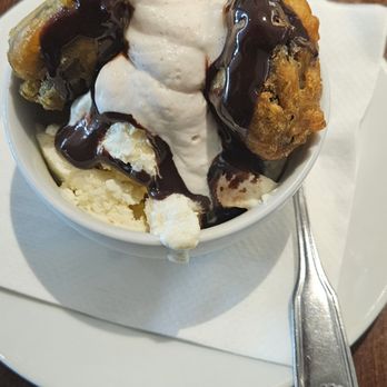 The View at Colony West - Fried Oreo Sundae - Venues & Event Spaces Near Me - Tamarac, Florida The View at Colony West - Fried Oreo Sundae - Venues & Event Spaces Near Me - Tamarac, Florida