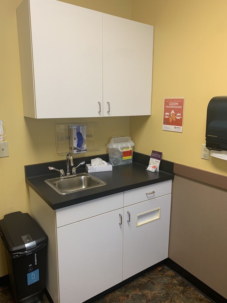 FASTMED URGENT CARE Updated May 2024 30 Photos & 69 Reviews 100