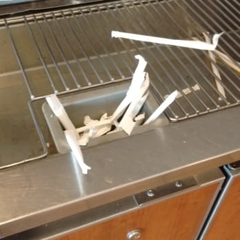 McDonald's - Trash filled - Fast Food Near Me - Shawnee, Oklahoma