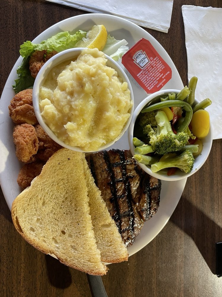 THOMPSON’S GRILL & MARKET Updated June 2024 130 W Denver St