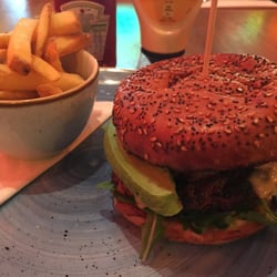 Giraffe - Smokey Joe + Avocado